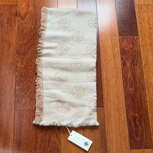 Elegant Tan Tory Burch Medallion Logo Fringed Scarf